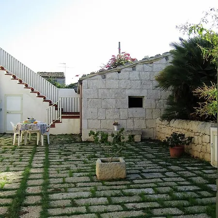 Licitra Casa de Campo